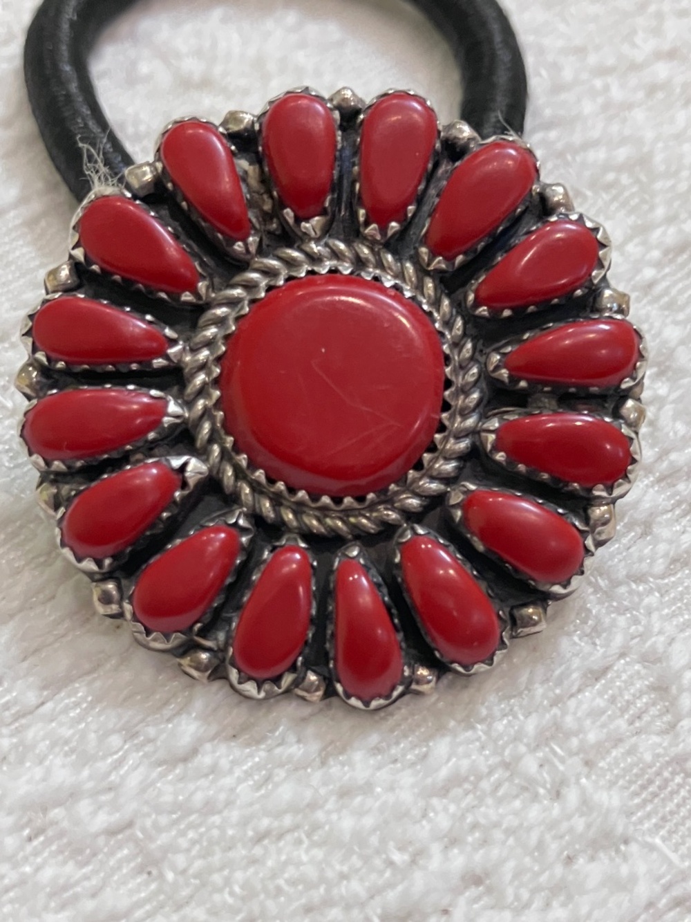 Zuni, Coral, ponytail holder